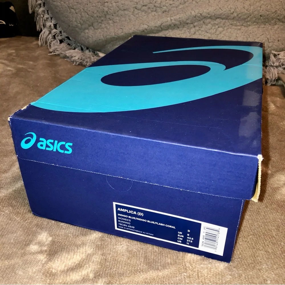 Asics Sneakers - Picture 7 of 7